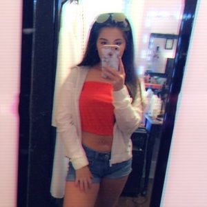 Meet your Posher, Samantha